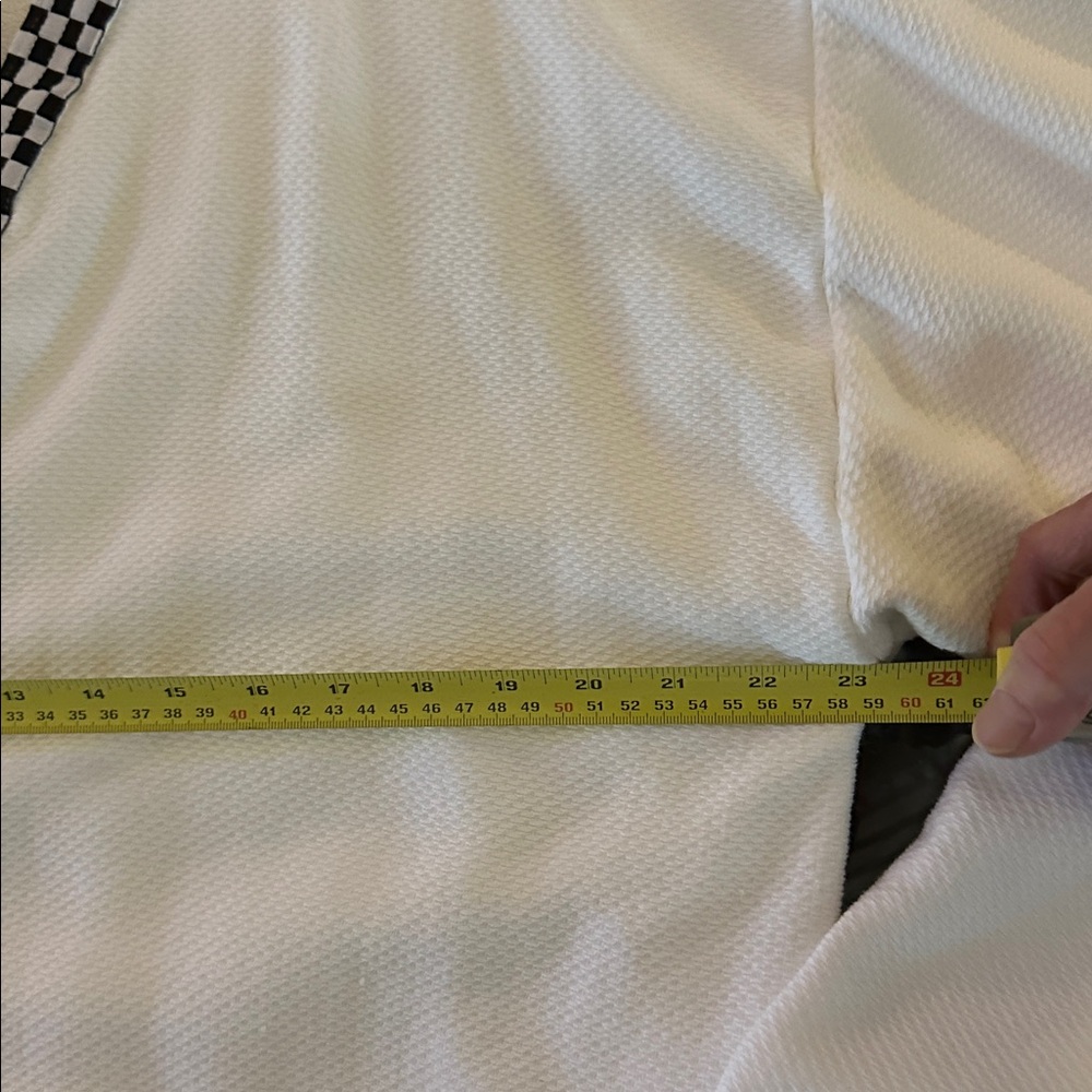 MacKenzie-Childs White Courtly Spa Robe - Picture 5 of 8